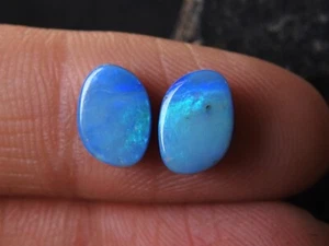 Australian Opal Doublet Smooth Multi Fire Cabochon Matched Pair 9X6X3MMMS - Imagen 1 de 12