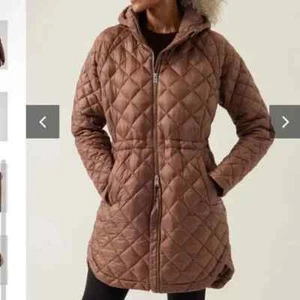 Parka sin plumas Athleta Whisper, talla XXS, beige rústico, #981582, nueva con etiquetas - Imagen 1 de 4