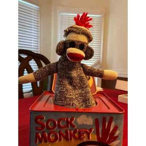  Sock Monkey Jack in the Box - Schylling Sock Monkey  - Bild 1 von 10