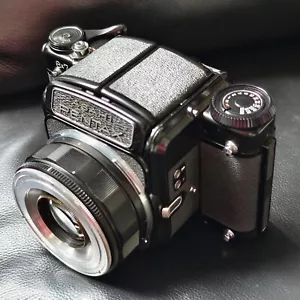 Meyer 10 cm f2.8 Trioplan Pentax 67 Halterung #924712 (Pentax 67 Gehäuse nicht enthalten) - Bild 1 von 24