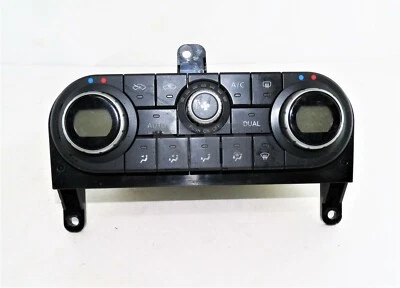 27500JD45D Nissan Qashqai Genuine Heating AC Climate Control Panel Switch - Image 1 of 3