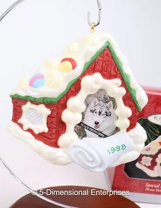 Hallmark SPECIAL DOG PHOTO HOLDER 1998 Christmas Keepsake Ornament QX6706 NOB - Foto 1 di 10