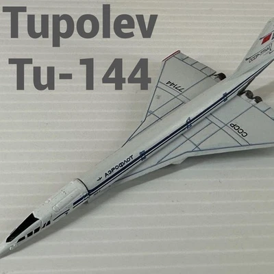 Takara 1/700 Tupolev Tu-144 Charger - Image 1 of 4