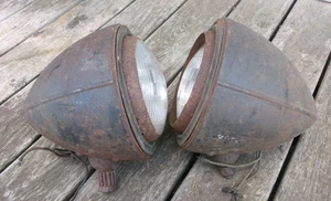 1930'S UNKNOWN HEADLIGHT PAIR ORIGINAL PATINA RAT ROD MAN CAVE WALL ART - Picture 1 of 10