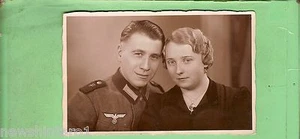 #EE. WWII GERMAN POSTCARD - COUPLE, MAN IN UNIFORM - Picture 1 of 1