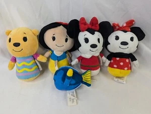 Lote de juguetes de peluche Hallmark Itty Bittys Pooh Minnie Dory Blancanieves - Imagen 1 de 9