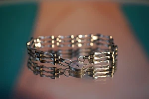 Sterling Silver 925 Bracelet Padlock Clasp 10.19g - Picture 1 of 7