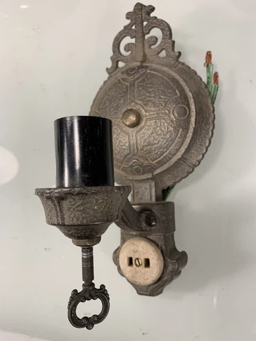 Antique Cast Iron Beautiful Wall Sconce Light Fixture With Outlet 4749 ~10” Cover