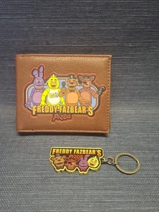 Wallet - Five Nights at Freddy's - Freddy Fazbear's Pizza Bifold with Keychain - Picture 1 of 5