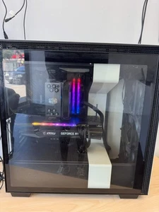 Gaming Desktop PC - Used - GeForce RTX 3060, AMD Ryzen 7, 16GB RAM, 1TB SSD - Wh - Bild 1 von 5