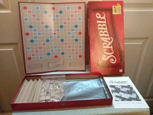 Hasbro Milton Bradley 2001 Scrabble Crossword Board Game Complete 100 Tiles EUC - Picture 1 of 7
