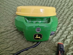 John Deere StarFire 7000 GPS Receiver with SF1 Activation - Picture 1 of 4