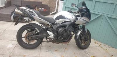 YAMAHA FZ6 Fazer S2 Model 2008 Silver - Image 1 of 4