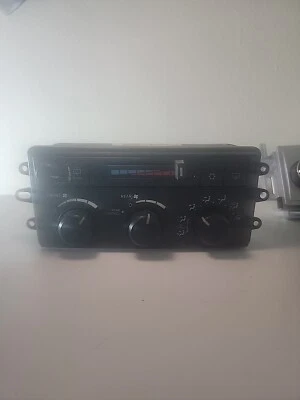 Control de clima manual Chrysler Aspen Dodge Durango 2005 2006 2007 2008 2009 Foto 1 de 4