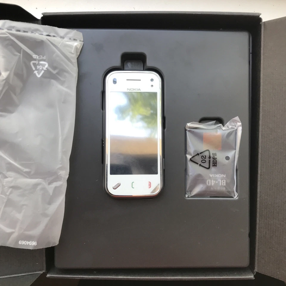 Nokia  N97 mini - 8GB - Weiss (Ohne Simlock) Smartphone