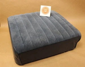 81-91 GM Suburban Passenger 2nd Row Split Seat Bottom Blue OEM - Picture 1 of 7