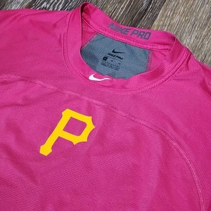 Nike Pro Combat Hypercool Shirt XL Pink Pittsburgh Pirates Center Swoosh - Bild 1 von 8