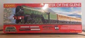 HORNBY R1183 CALIBRE OO - JUEGO DE TREN 'MASTER OF THE GLENS' - LISTO PARA DCC - Imagen 1 de 15