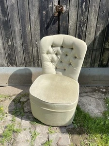 Vintage Sherborne green Velvet Round Bedroom Chair with Button Back - Picture 1 of 9
