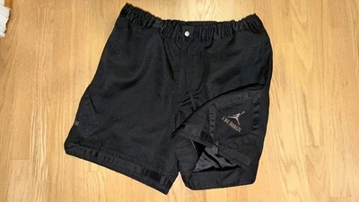 PANTALONES CORTOS A MA MANIÉRE X JORDAN 365 ESSENTIALS DIAMANTE FB1358-010 Talla L Foto 1 de 4