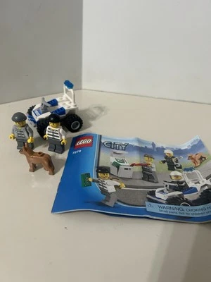 LEGO 7279  Police Bank Robbers instructions 2 minifigures No Bank Machine - Image 1 of 4