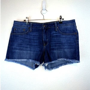 Just Black Frayed Hem Denim Medium Wash Shorts Size 32 - Picture 1 of 13