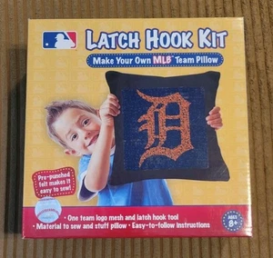 Detriot Tigers Latch Hook MLB Team Pillow Kit New Makenyour Own Pillow - Picture 1 of 7