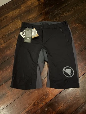 New Endura MT500 Spray Baggy Shorts Black  XL Road Cycling MTB Mountain Bike NWT - Image 1 of 4