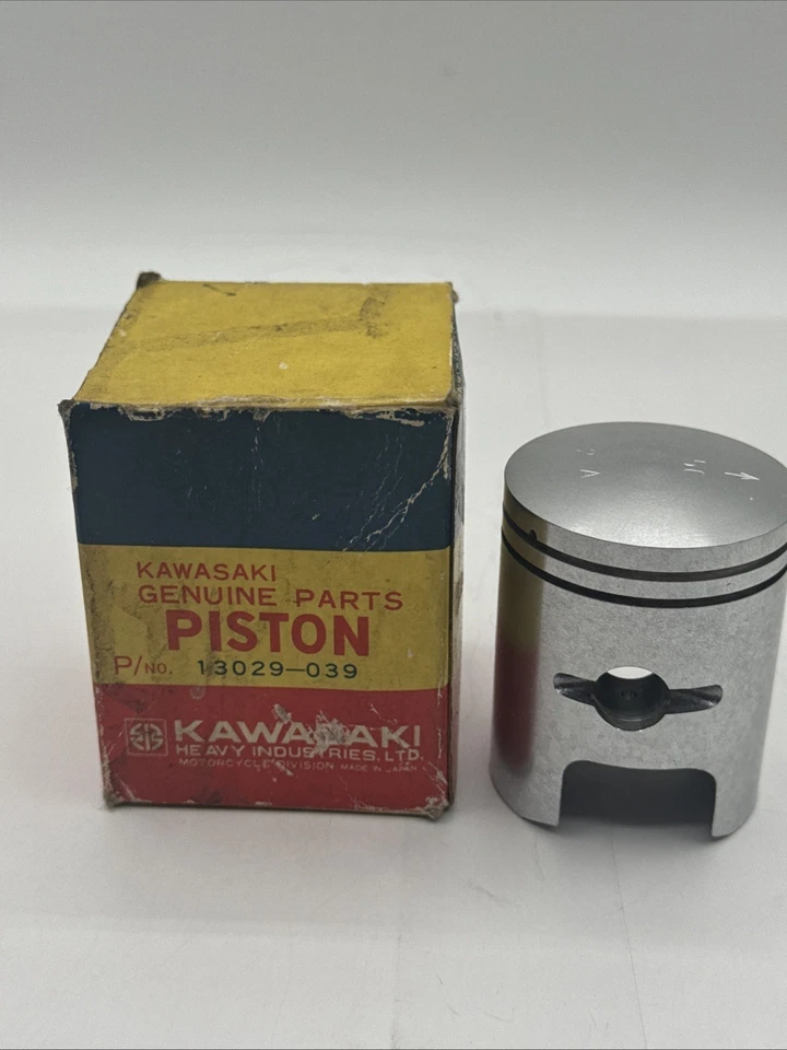 Nuevo de Lote Antiguo Kawasaki G3 SS G3TR 90 cc Pistón .50 Gran Tamaño 13029-039 Foto 1 de 4