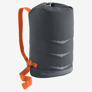 BA4968-080 New With Tags Nike MOG BOLT Running Backpack Grey/Orange. MSRP $110