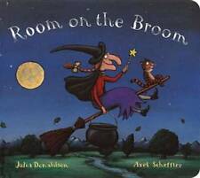 Room on the Broom Board Book - Board book By Donaldson, Julia - GOOD