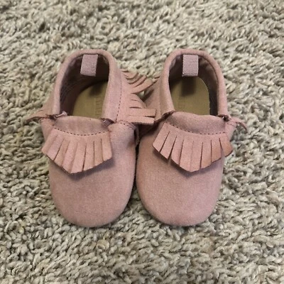 Novos Sapatos Antigos Marinha Bebê Menina 3-6 Meses Sapatos Chinelos Rosa Mocassins Fofos - Imagem 1 de 2