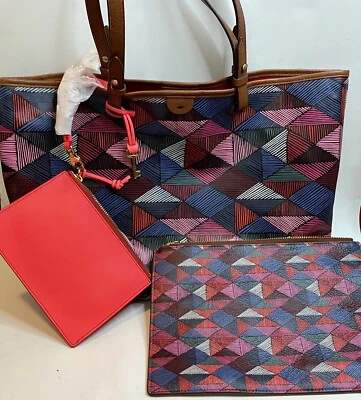 Fossil Rachel Bolso de Mano Rosa Abstracto Muñequera Emma Cremallera Bolsa Conjunto de 3 Piezas Nuevo con Etiquetas Foto 1 de 4