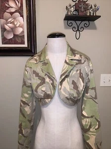 Plugg Green Camouflage Open Front Crop Jacket Juniors Medium NWT (D) - Picture 1 of 12