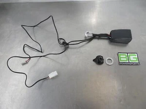 EB1375 2014 14 FERRARI FF F151 FRONT RH SEAT BELT BUCKLE RECEIVER SECTION - Picture 1 of 10