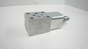 SUN HYDRAULICS MBB-9B19-A2 VALVE BLOCK - Picture 1 of 1