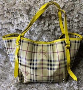 yellow burberry bolsa