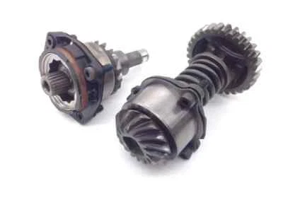 Juego de anillo y piñón de motor 2005 Suzuki Boulevard C50T 1882 Foto 1 de 4