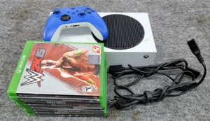 Microsoft Xbox Series S 512GB White With Cords, Controller, And 8 Games - Picture 1 of 11