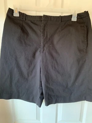 DS2--- BERMUDAS NEGRAS CHADWICKS VINTAGE PARA MUJER talla 16. Foto 1 de 3