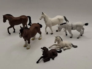 1/32 Britains 5x Horses +1 KO Foal chevaux trait Farm Animaux Ferme Farm 2101 .. - Picture 1 of 4