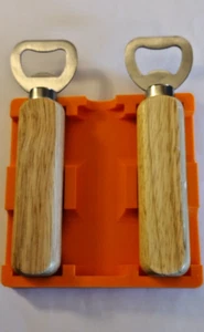 XTool F1 Maschera apribottiglie in legno stampata in 3D per incisione laser - Foto 1 di 2