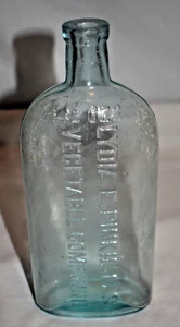 Vintage Green Lydia E Pinkham's Vegetable Compound Quack Medicine Glass Bottle - Picture 1 of 6