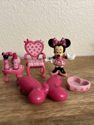 MINNIE MOUSE 3” ACTION FIGURE W/ACCES DISNEY PLASTIC 8-PIECE TOY SET (PRE-OWNED) Cover
