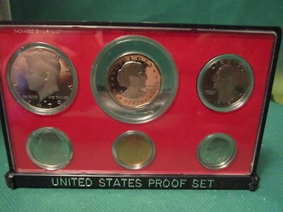 1979 Clad Proof Set Type 1 U.S. Mint Government Packaging OGP - Image 1 of 2