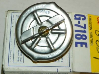 Tapa de gasolina Stant: G-718E 1975-76 Dodge Plymouth Chrysler Buick Nuevo de Lote Antiguo Foto 1 de 3