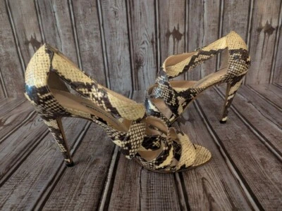 Talla 37.5 / 7.5 Manolo Blahnik Crema/Marrón Pitón Punta Redonda Tacones con Tiras Zapatos Foto 1 de 4