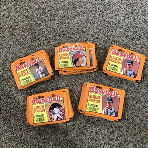 1984 Vintage Topps Baseball Sticker Pack 6 AUFKLEBER PRO PAC. ca. 99 Packungen - Bild 1 von 3