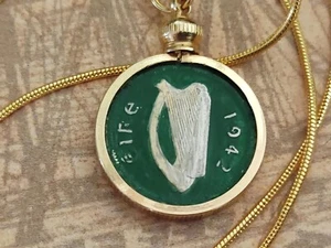 1942 IRELAND RABBIT Green golden Pendant 24' 18kgf Gold Filled Snake Chain.