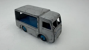 Vintage Dinky Toys 30V NCB Furgone Elettrico Express Latte Galleggiante Modello Grigio/Blu - Foto 1 di 6